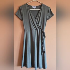 Poof New York Wrap Short Sleeve Dress in Olive Green, S